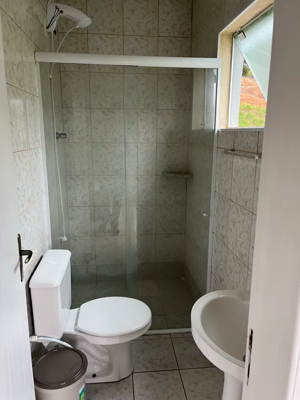 Furnished studio with balcony, bedroom and bathroom — photo 4