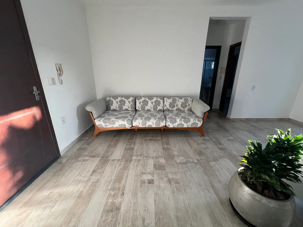 Apartment with 3 bedrooms, en-suite and open gas kitchen — photo 6