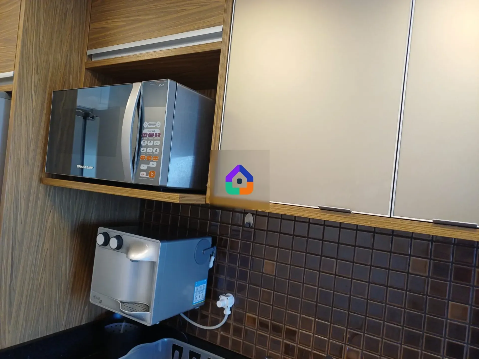Furnished 3-bedroom apartment with open-plan kitchen — photo 25