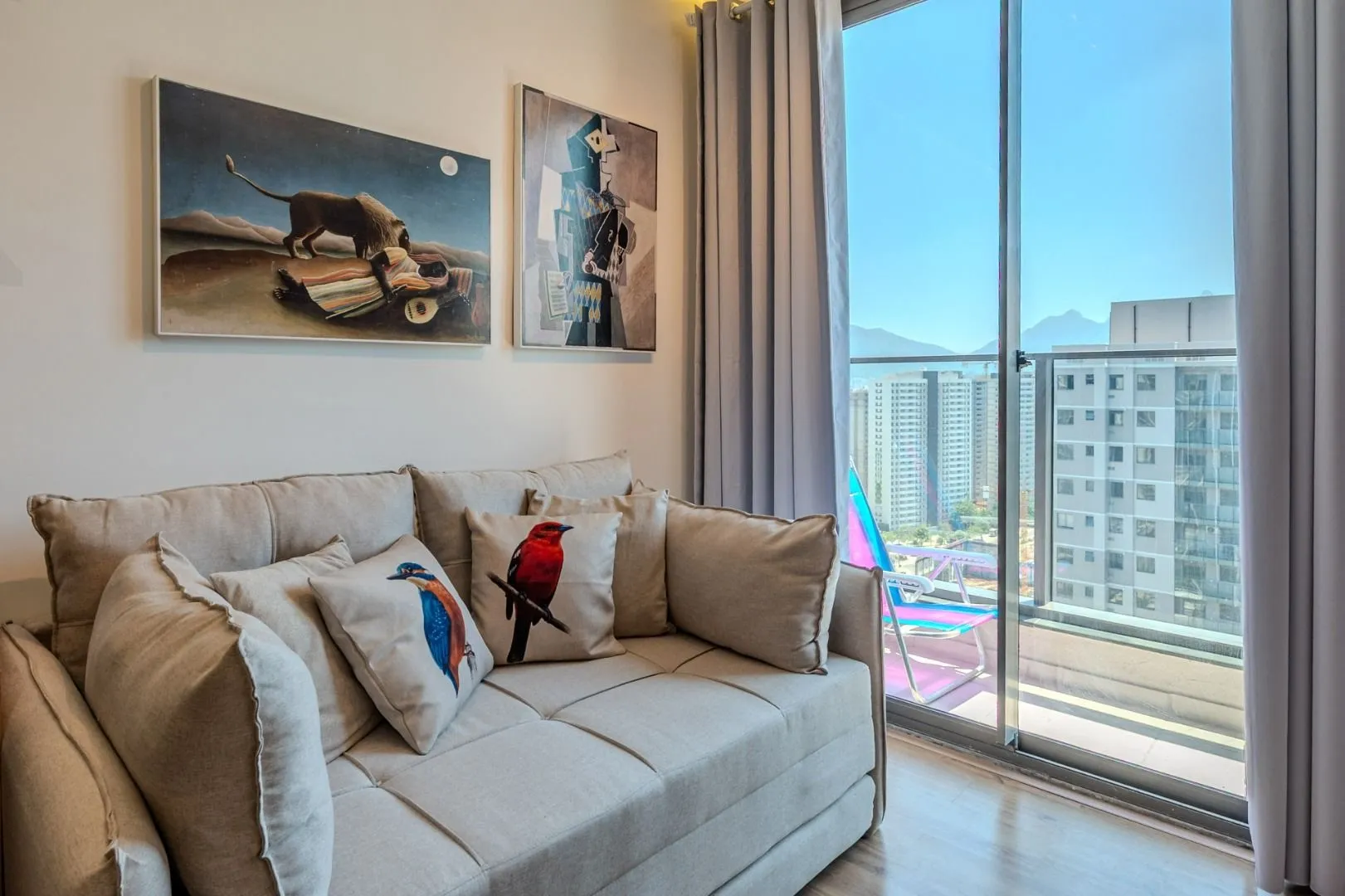 Furnished 30 m² apartment with glass balcony — photo 10