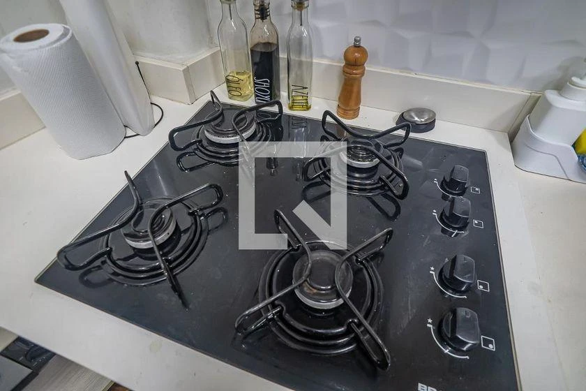 1-bedroom apartment with an open-plan gas kitchen — photo 34