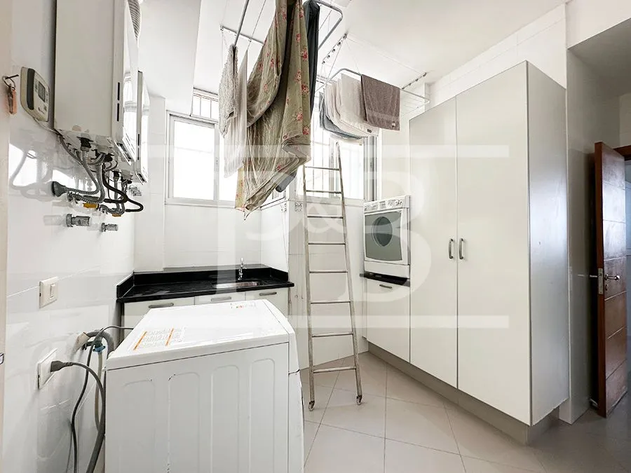 4-bedroom apartment with 4 bathrooms and 190 m² — photo 37