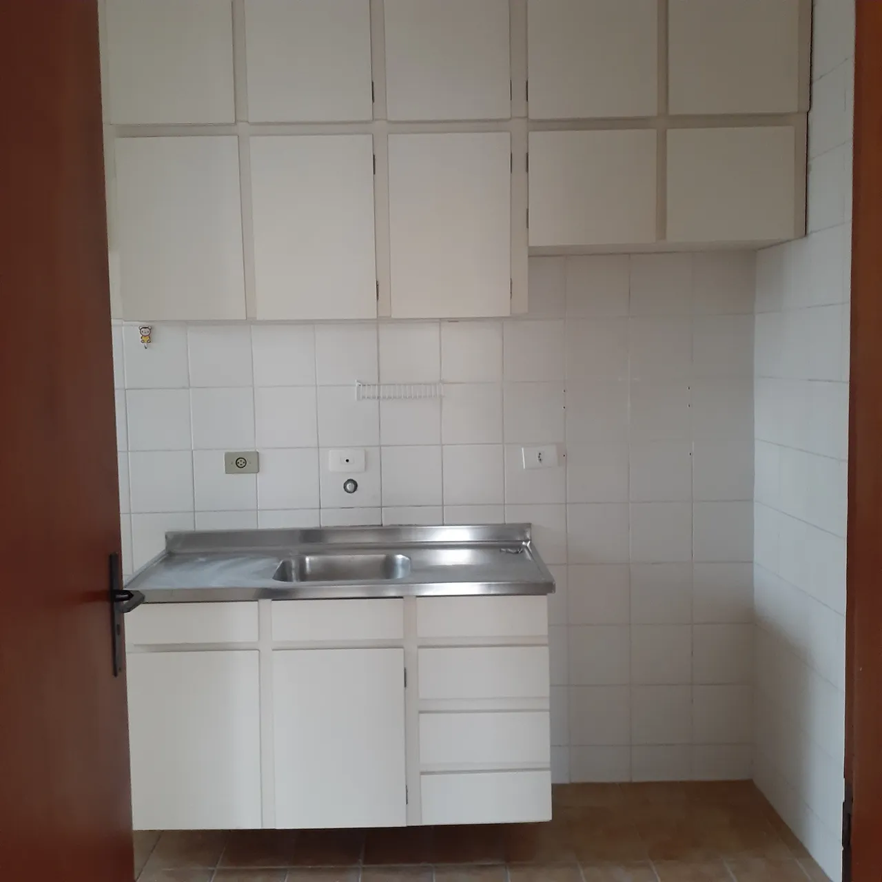 Unfurnished apartment with 2 bedrooms and 1 parking spot — photo 2