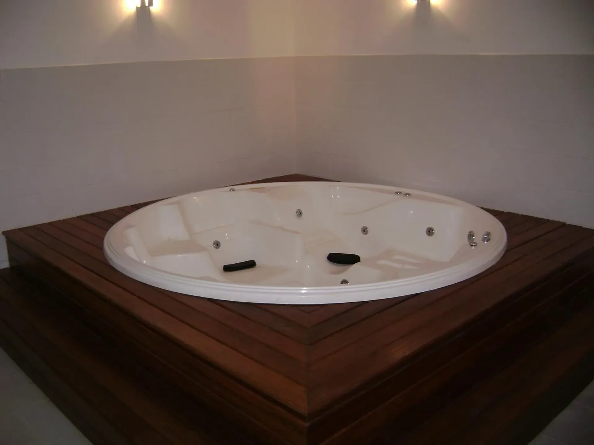 Washing machine in a one-bedroom apartment, 42 m² — photo 7