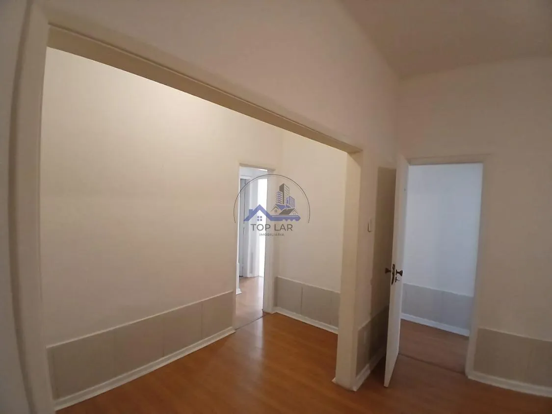 4 quartos e banheira: apartamento de 180 m²