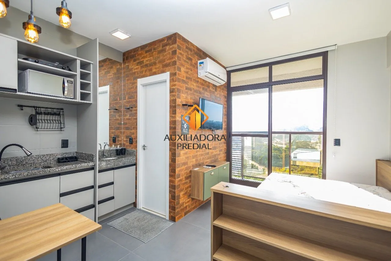Furnished 1-bedroom apartment with a balcony — photo 4