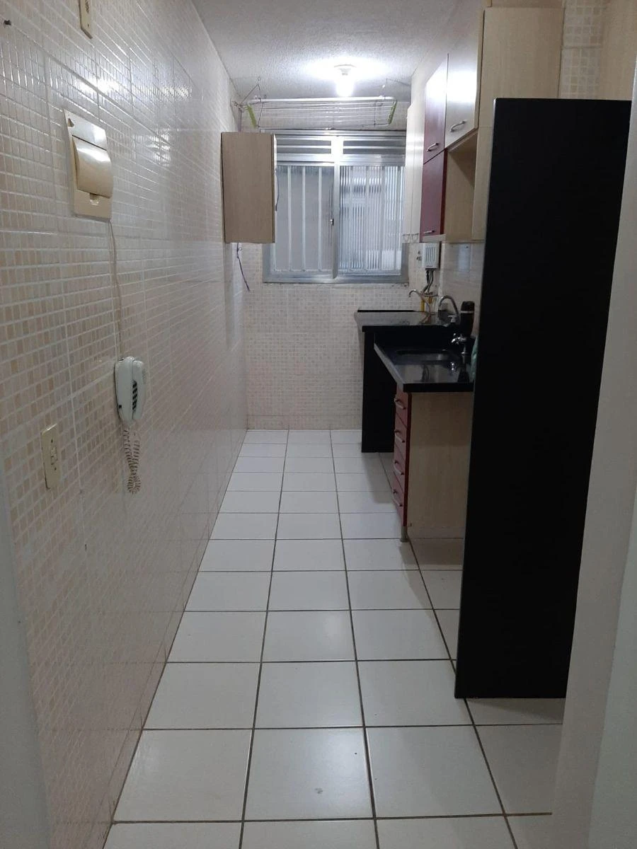 2-bedroom apartment in a building with a gym — photo 10