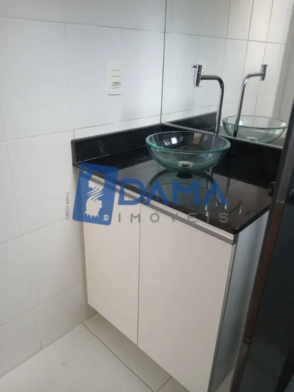 2-bedroom apartment with a separate, closed kitchen — photo 24