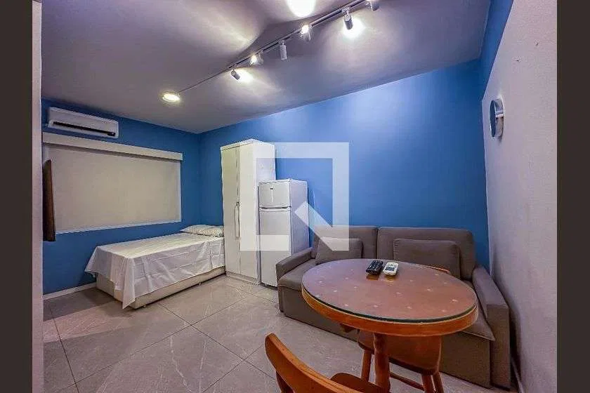Furnished studio, 32 m², with a washing machine