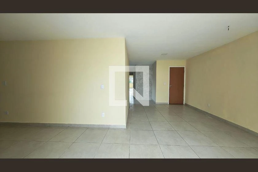 Balcony with a grill in a 3-bedroom apartment, 311 m² — photo 18