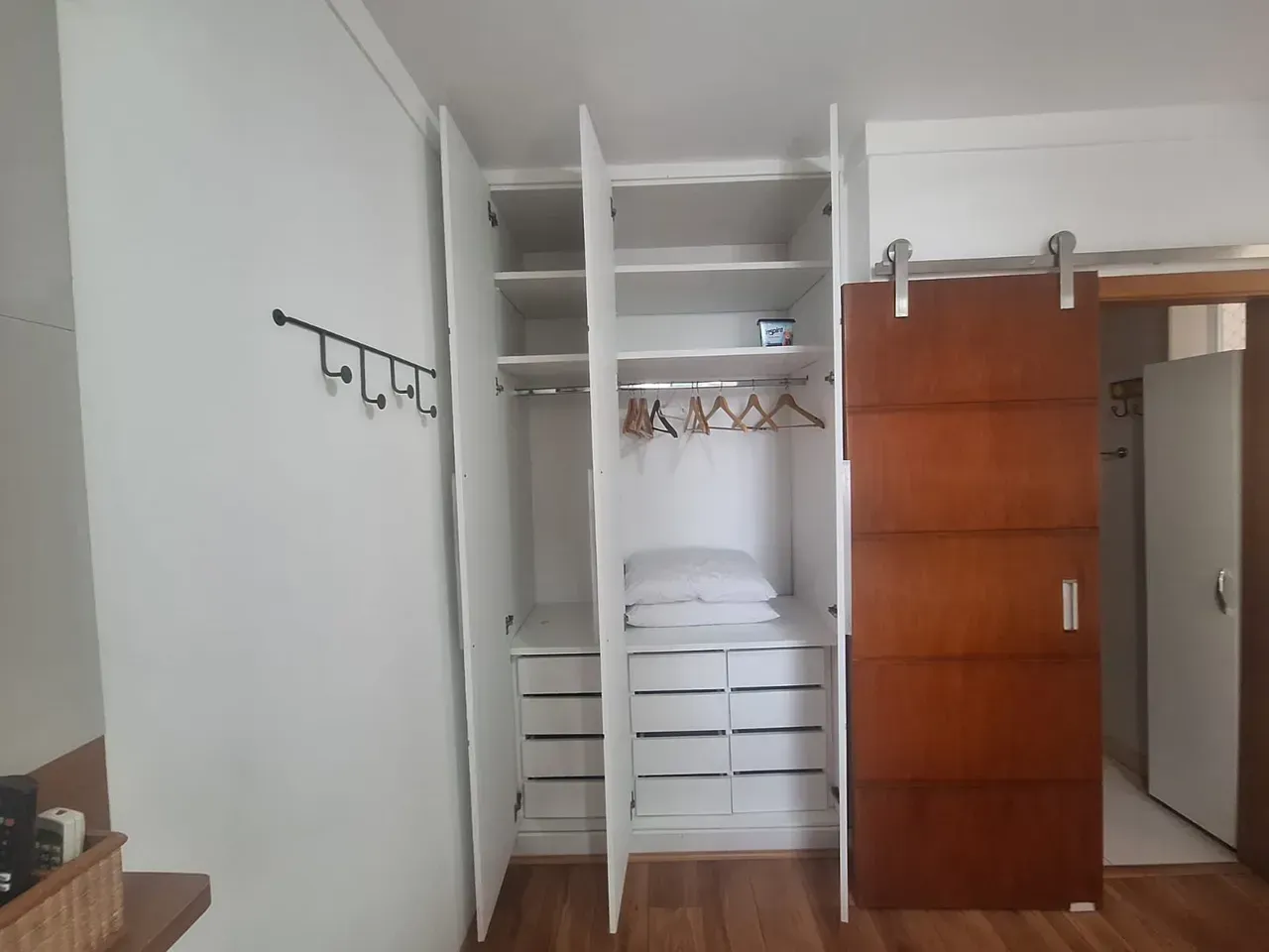 60 m² apartment with 2 bedrooms and 2 bathrooms — photo 3