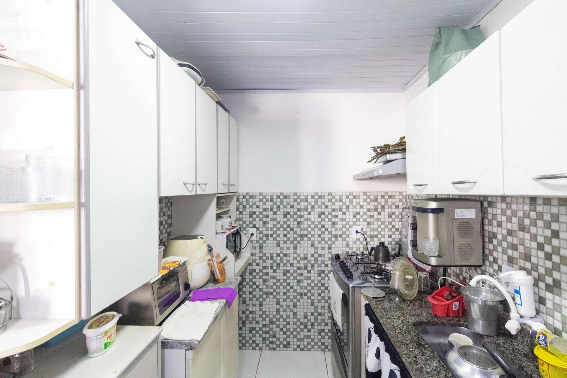 Casa mobiliada com 2 quartos, todos com suíte — photo 2