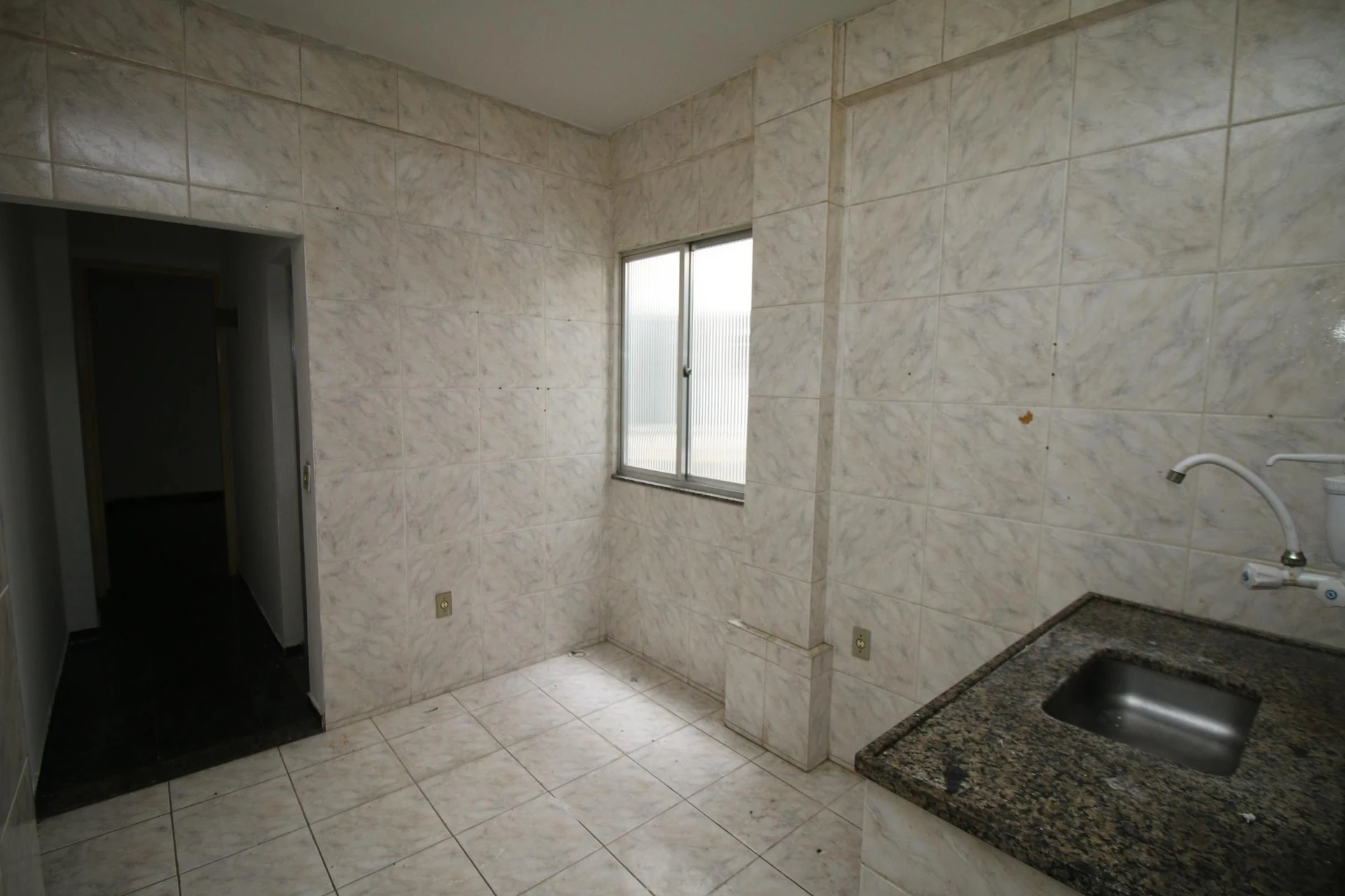 Rental apartment with 1 bedroom and no parking — photo 7