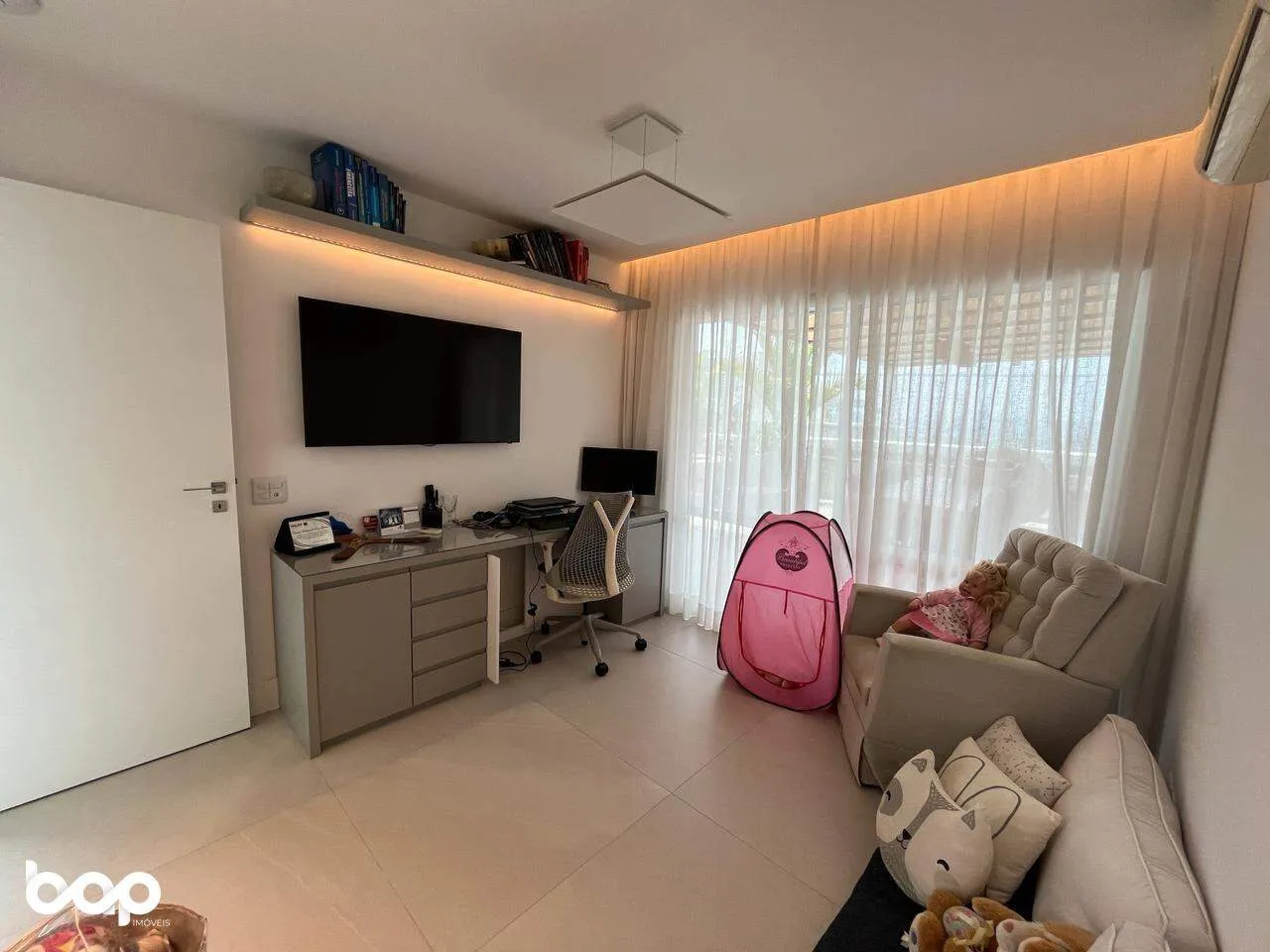 Furnished 3-bedroom apartment with a gas open-plan kitchen — photo 5
