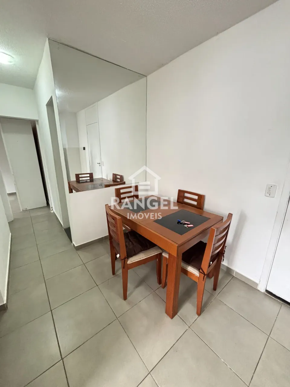 Furnished apartment with 2 bedrooms and 1 bathroom — photo 2