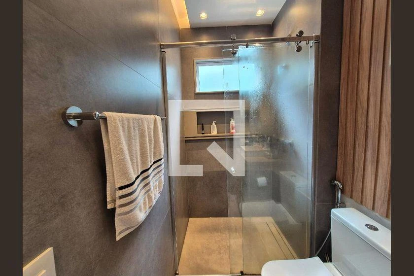 Home office in a 4-bedroom house, 373 m² — photo 37