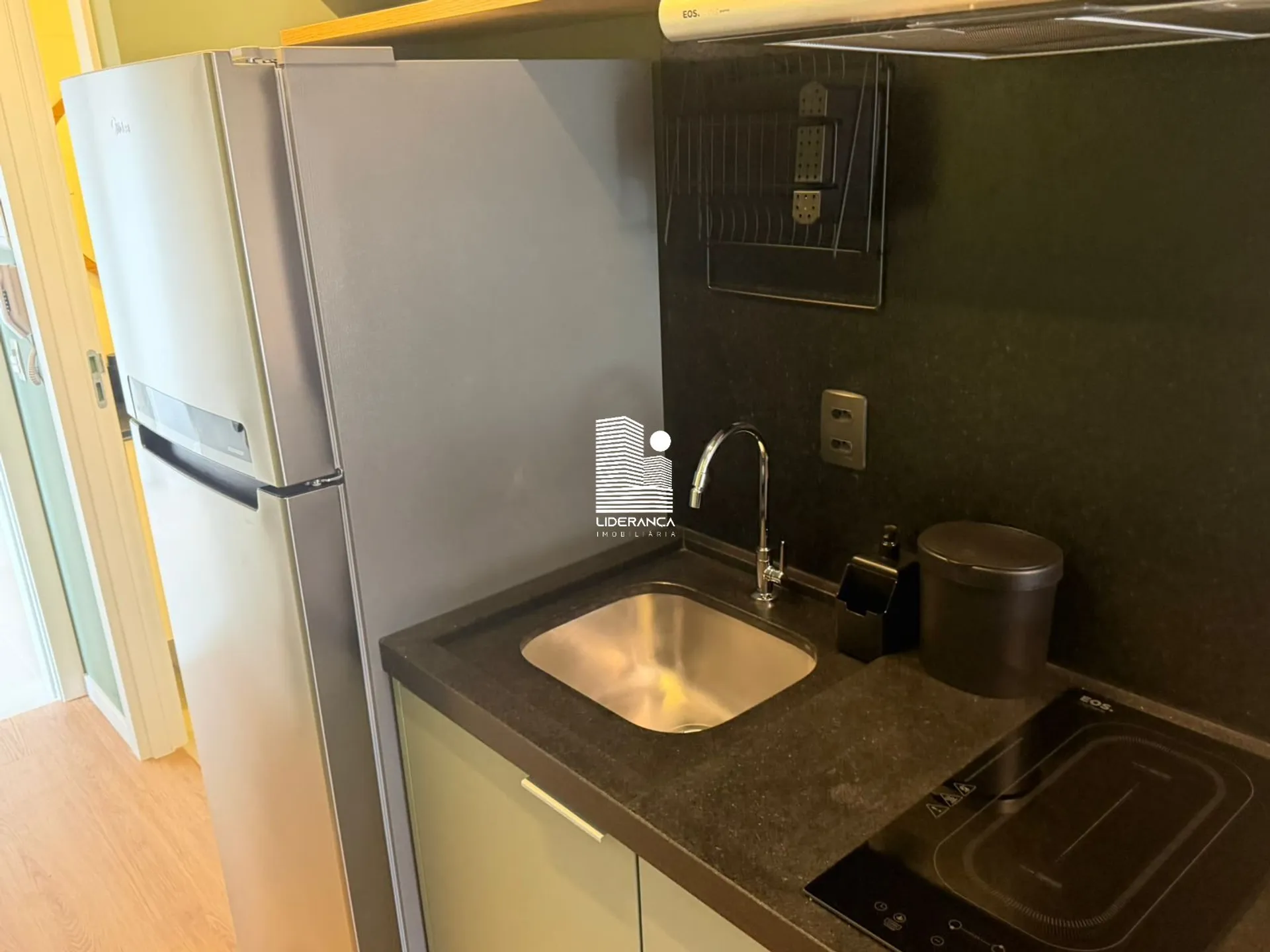 Furnished studio with 24 m², 1 bedroom and 1 bathroom — photo 2