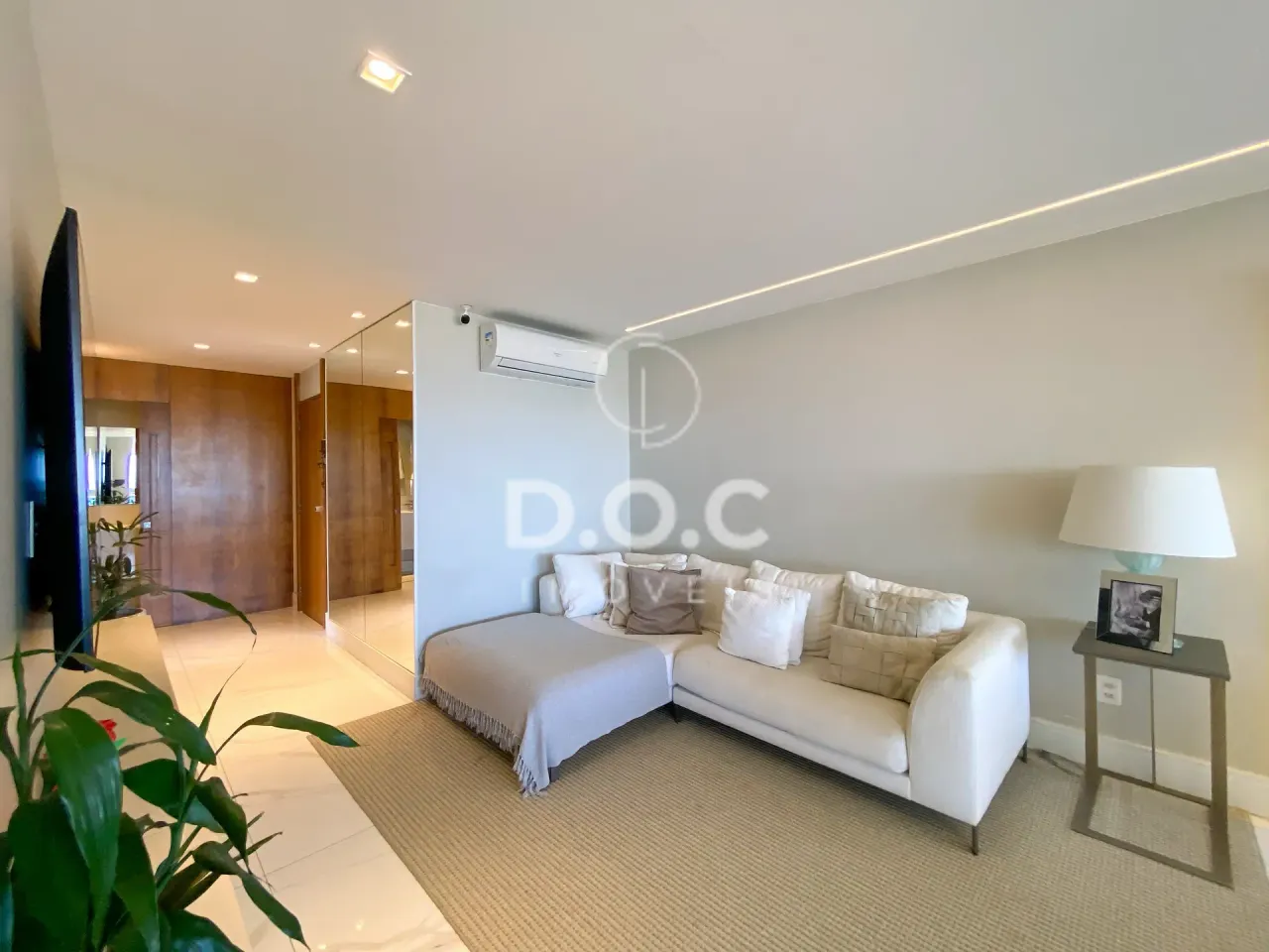 143 m² apartment with open-plan gas kitchen and 3 suites — photo 19