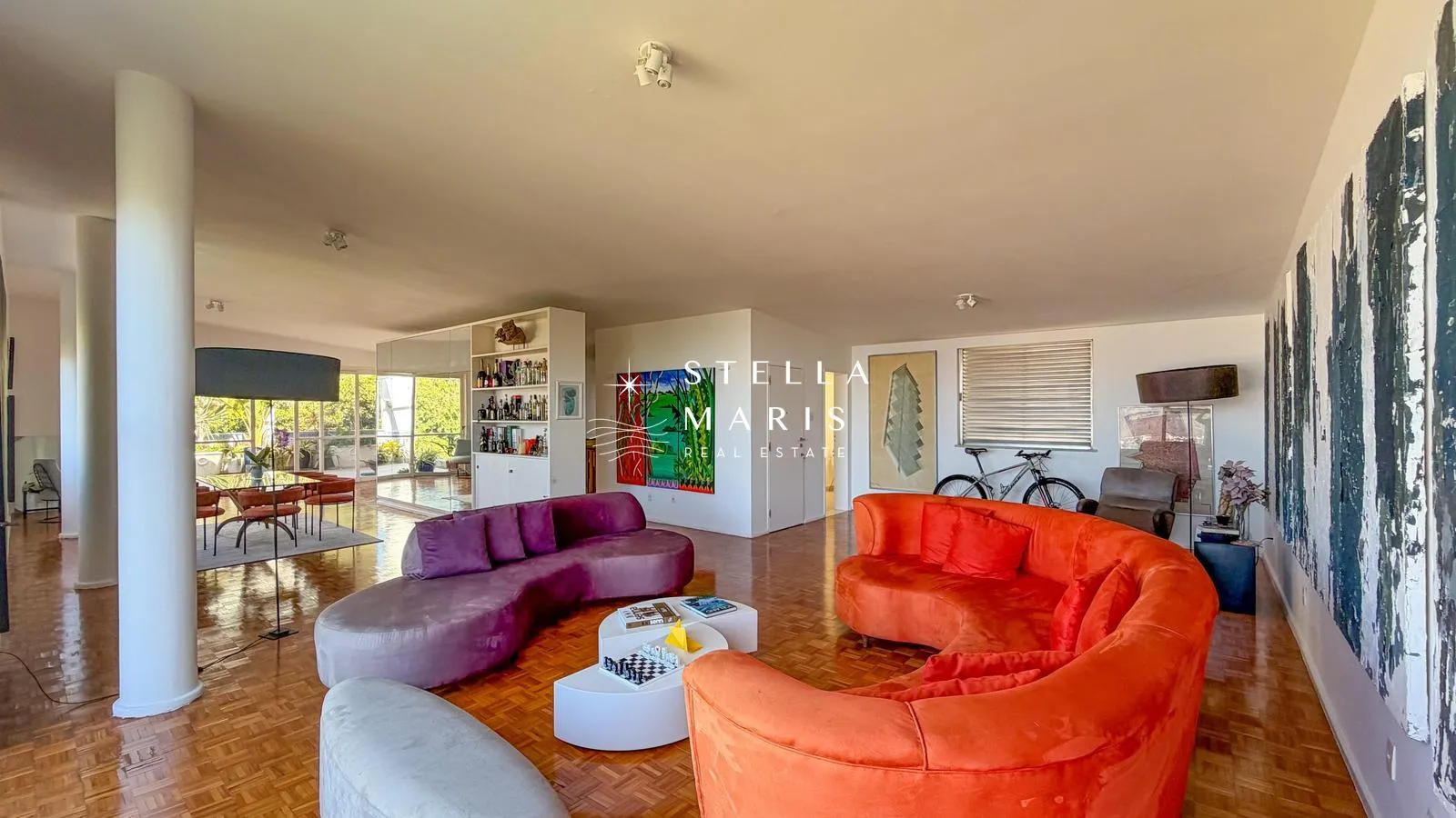 Furnished apartment, 398 m², with floor-to-ceiling windows — photo 8