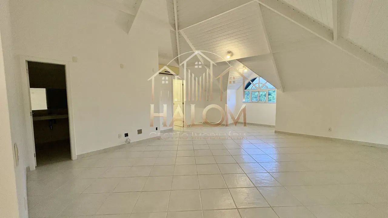 Rental house with 5 bedrooms and 5 bathrooms — photo 46