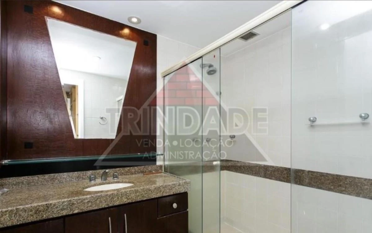 Unfurnished apartment with 3 en-suite bedrooms, 200 m² — photo 25
