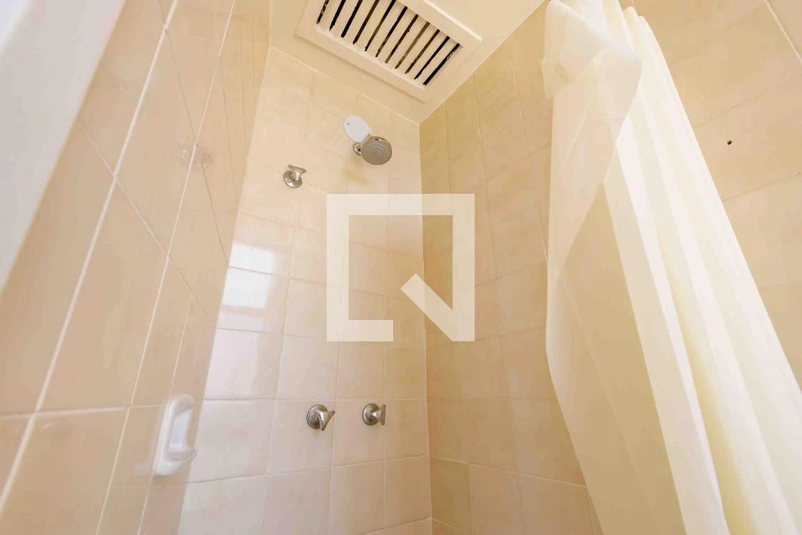 2 quartos e jacuzzi: apartamento de 92 m² — photo 29
