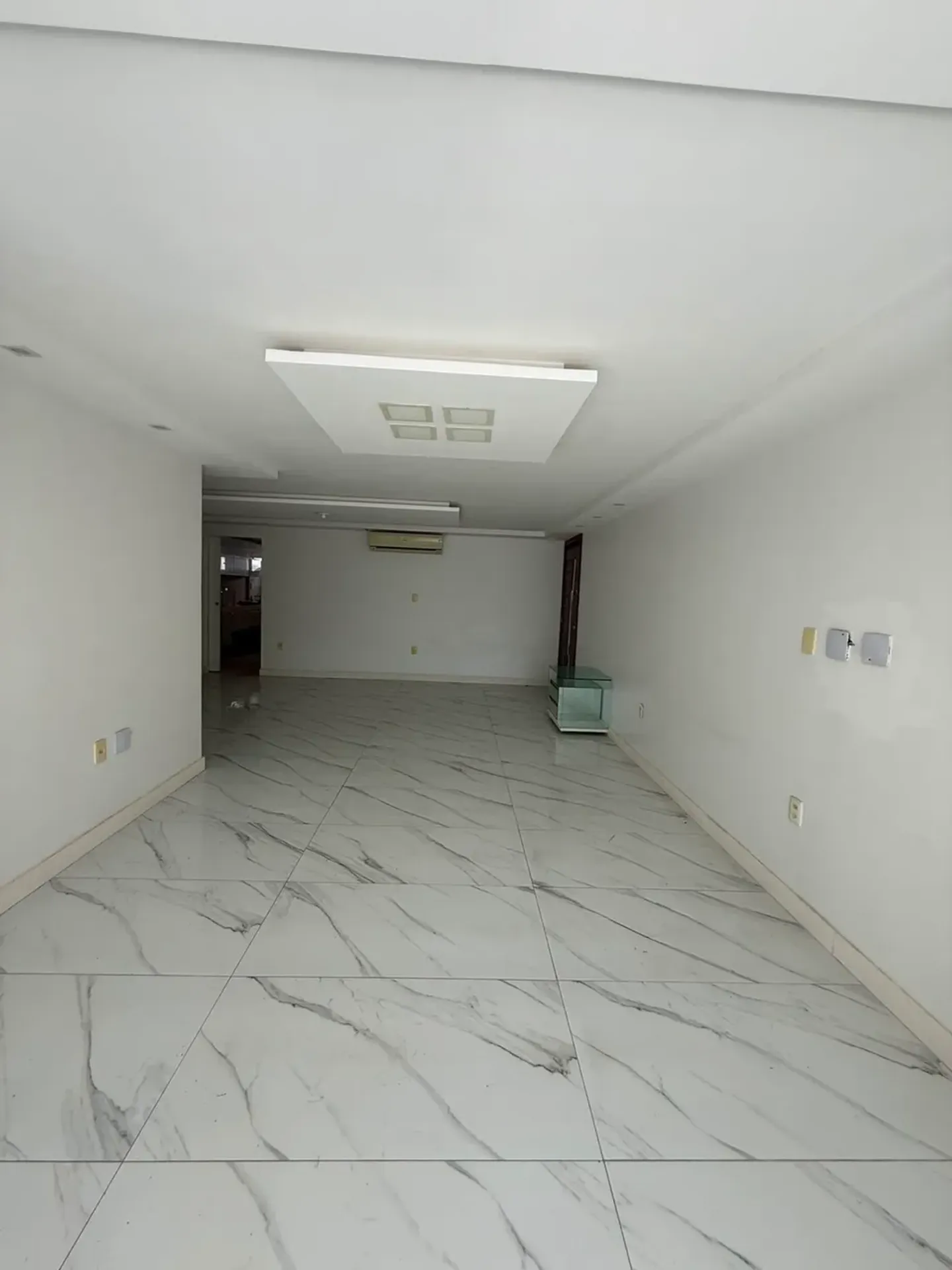 Вид на воду и 4 спальни: квартира 210 м²