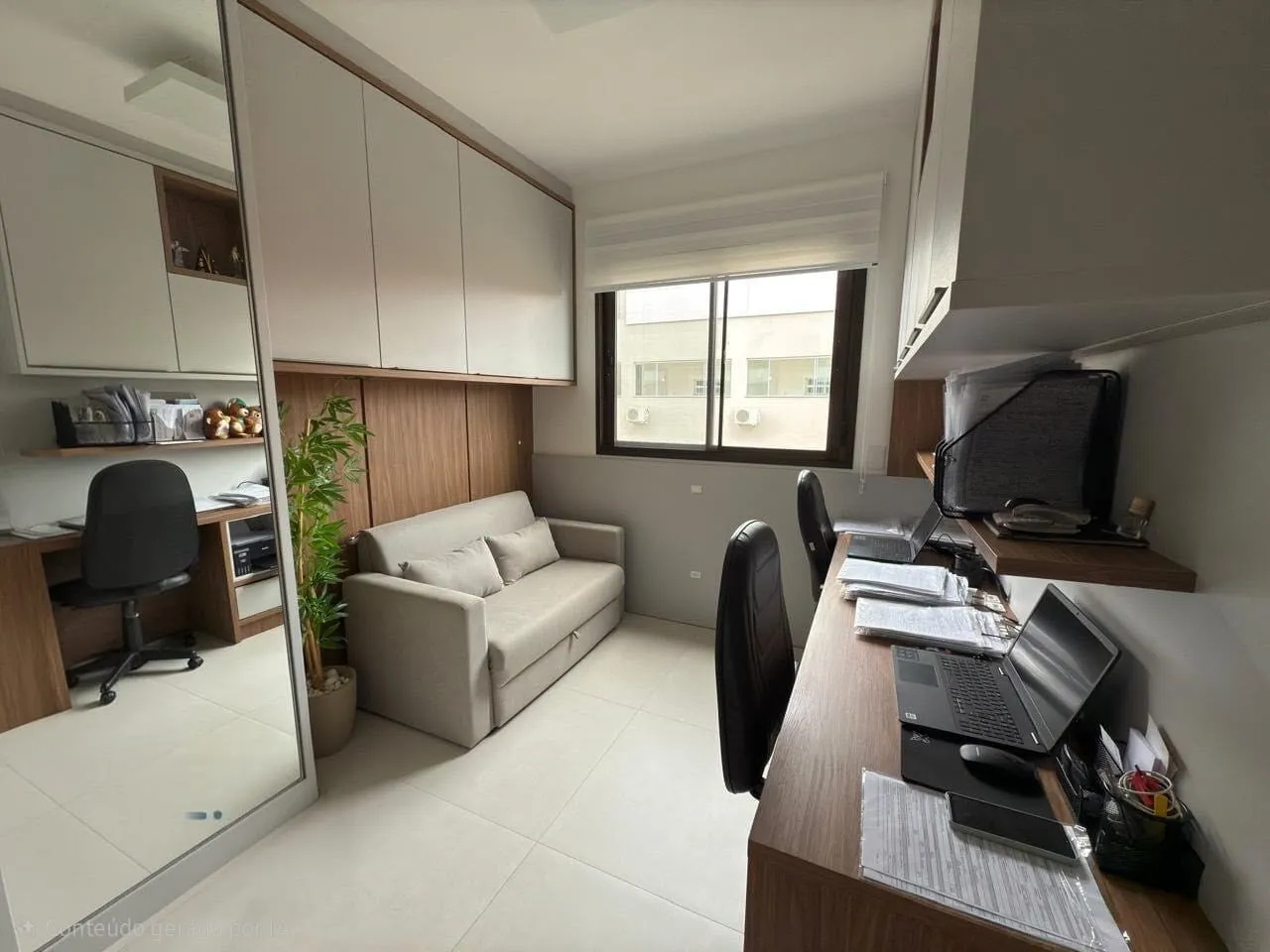 Дом 375 м² с рабочим местом и панорамными окнами — photo 4