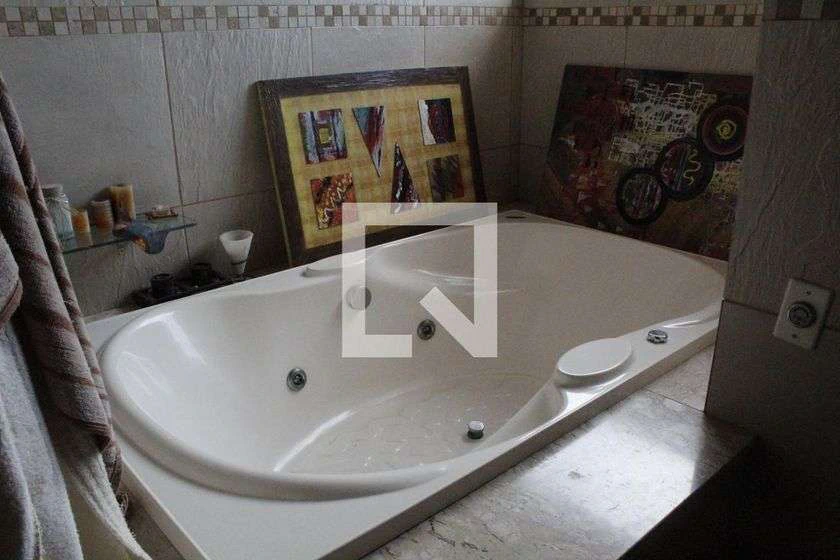 Condominium house with 4 bedrooms and 200 m² — photo 7
