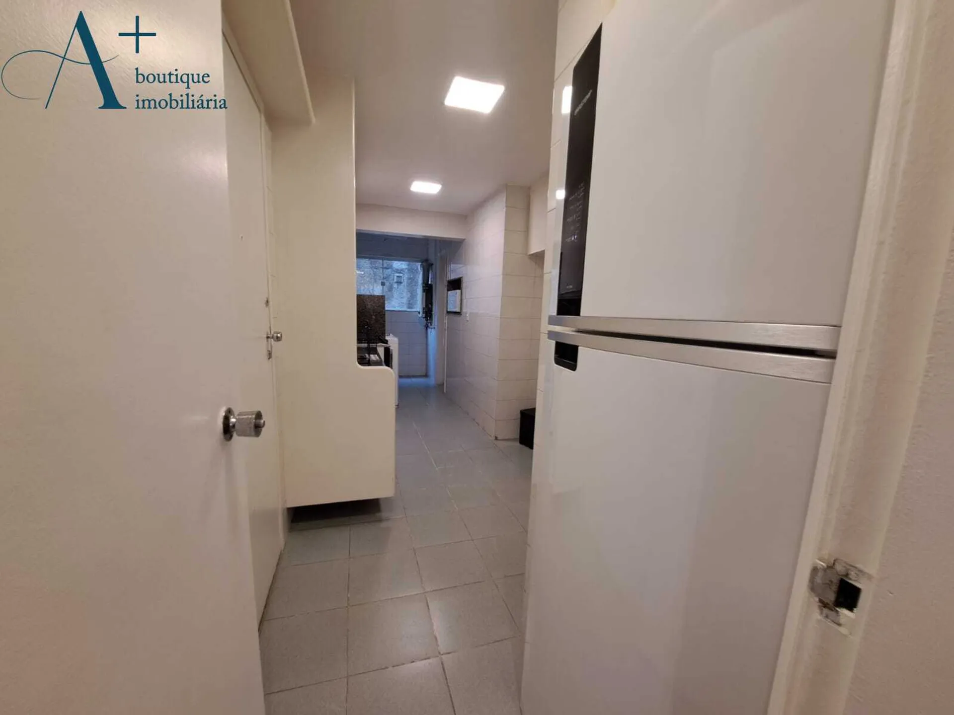 Apartamento de 160 m² con 4 dormitorios y pisos de madera — photo 23