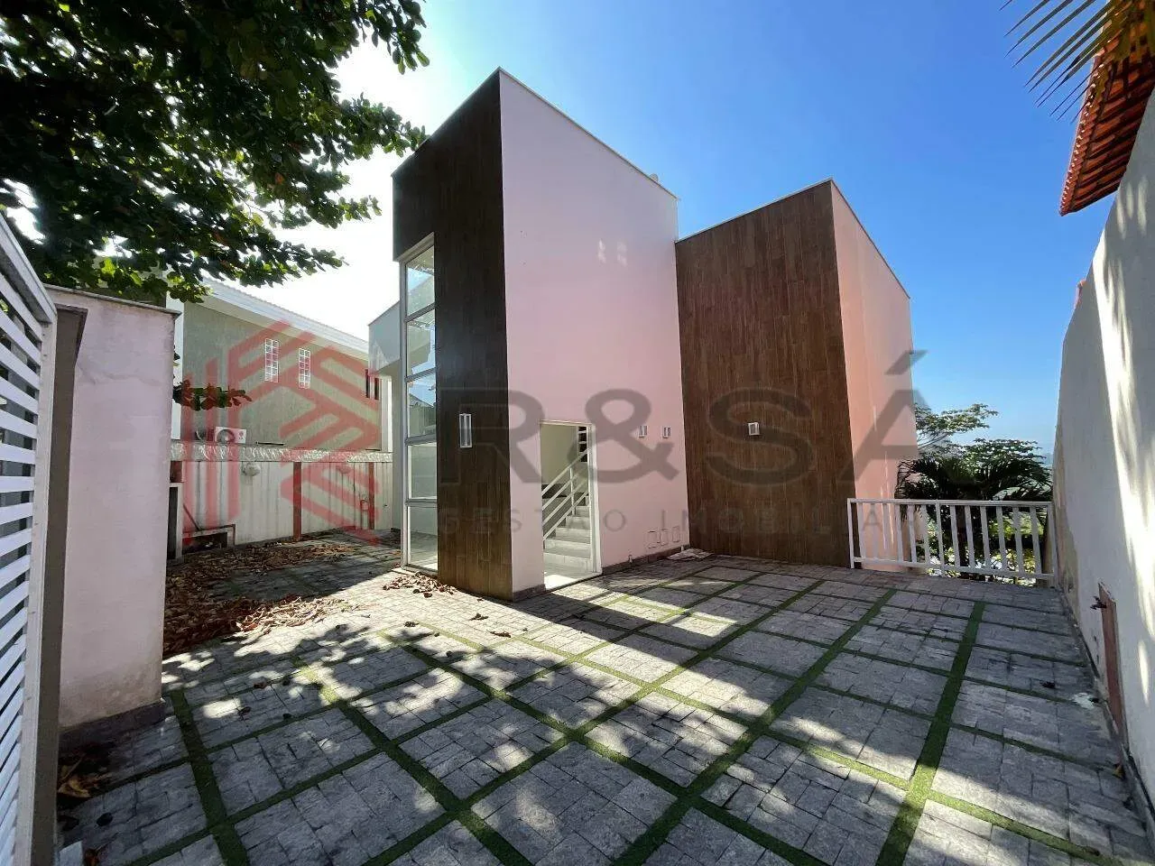 Rental house with 3 bedrooms and a separate kitchen — photo 4
