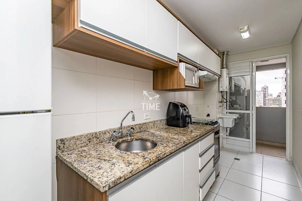 Apartamento com piso de madeira ou laminado, Centro