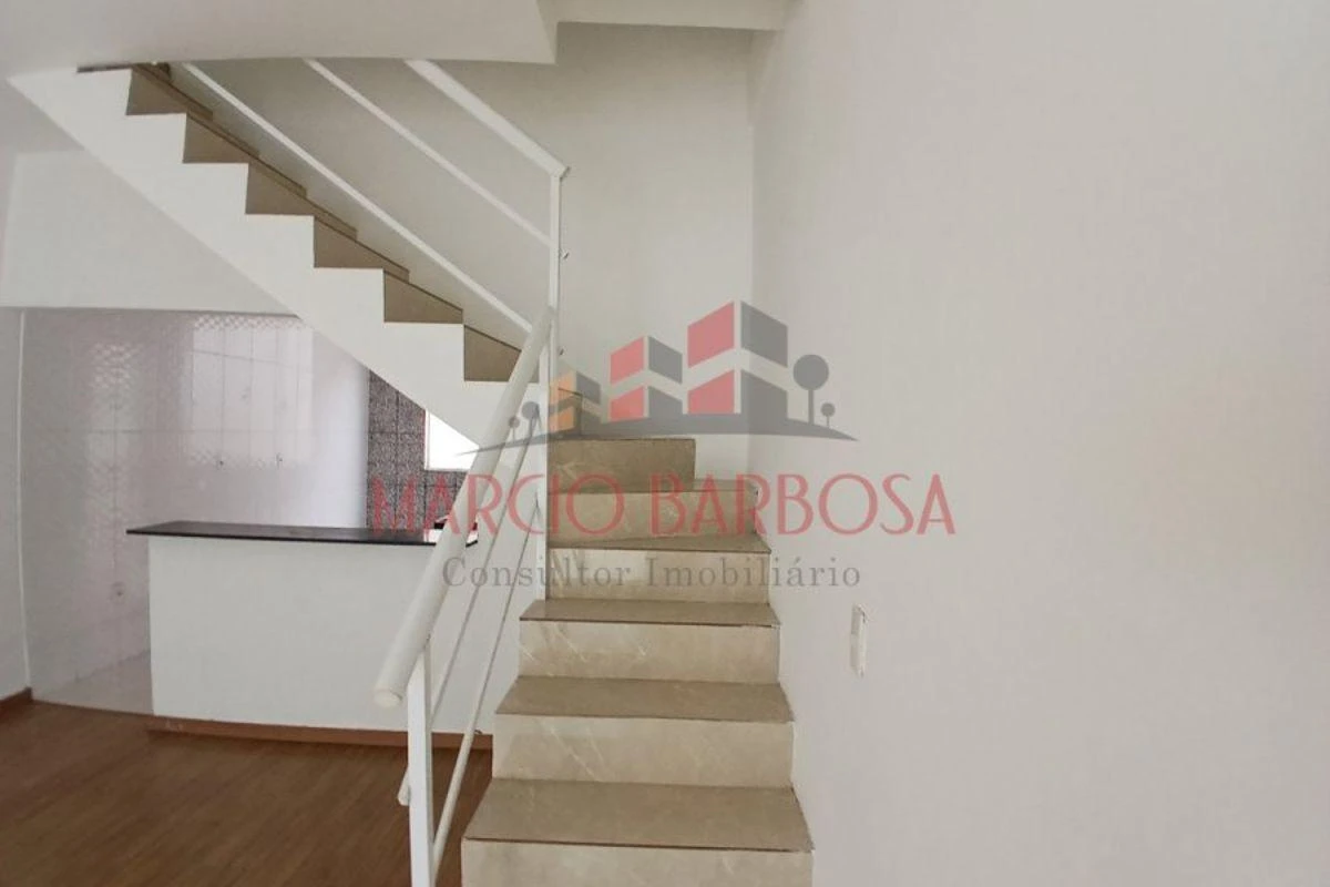 House, 85 m², with wood or laminate floors — photo 11
