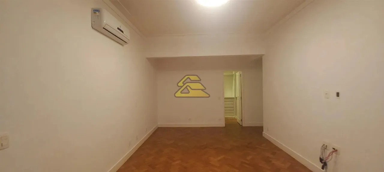 Apartment with 3 bedrooms and 4 bathrooms — photo 4