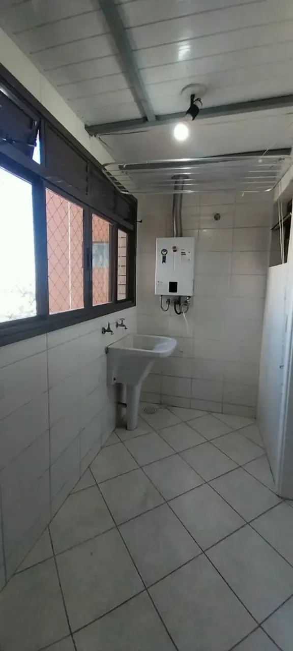 Apartment with 3 bedrooms and an enclosed gas kitchen — photo 3