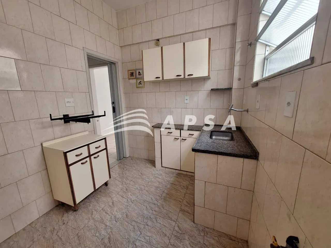 Unfurnished 2-bedroom apartment with 2 bathrooms, no parking — photo 11