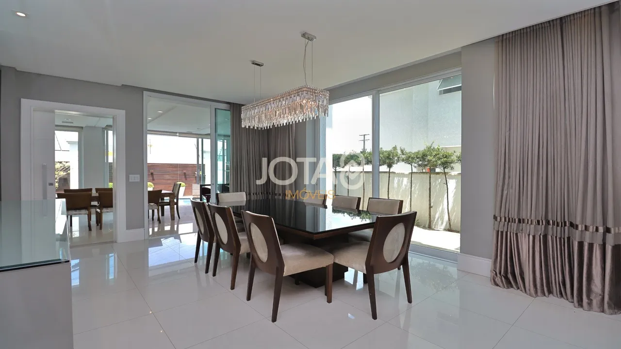 House of 310 m² with 3 en-suite bedrooms and private BBQ — photo 5