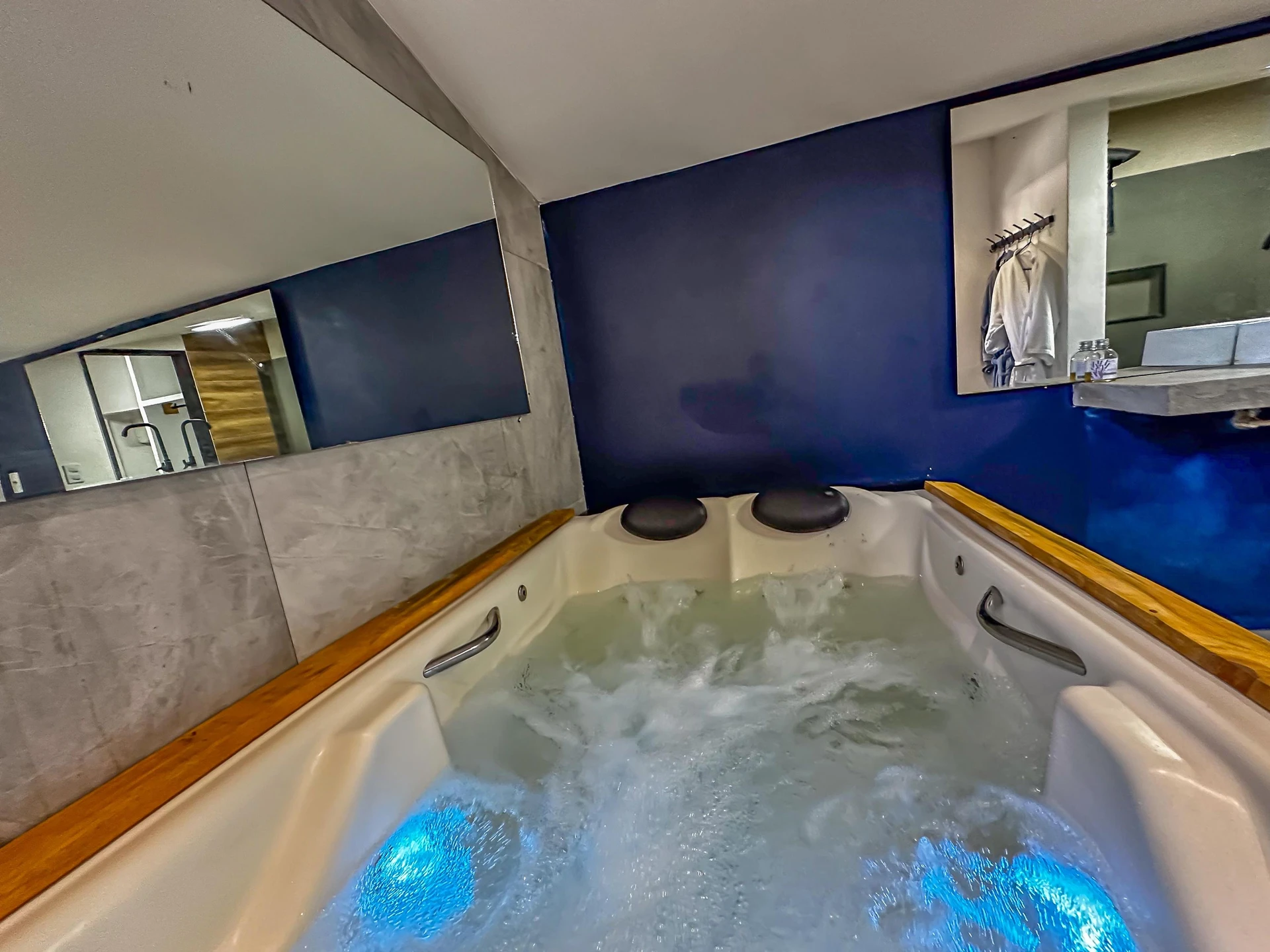 Casa mobiliada de 2 quartos com jacuzzi — photo 17