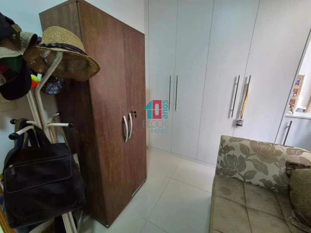 3-bedroom apartment with a washing machine — photo 18