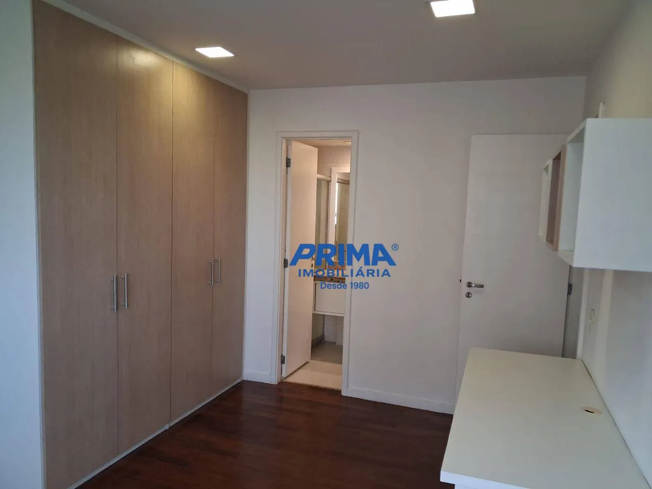 4-bedroom apartment with 4 bathrooms and 180 m² — photo 5