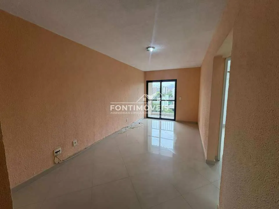 2-bedroom apartment with a mountain view in Rio de Janeiro — photo 2
