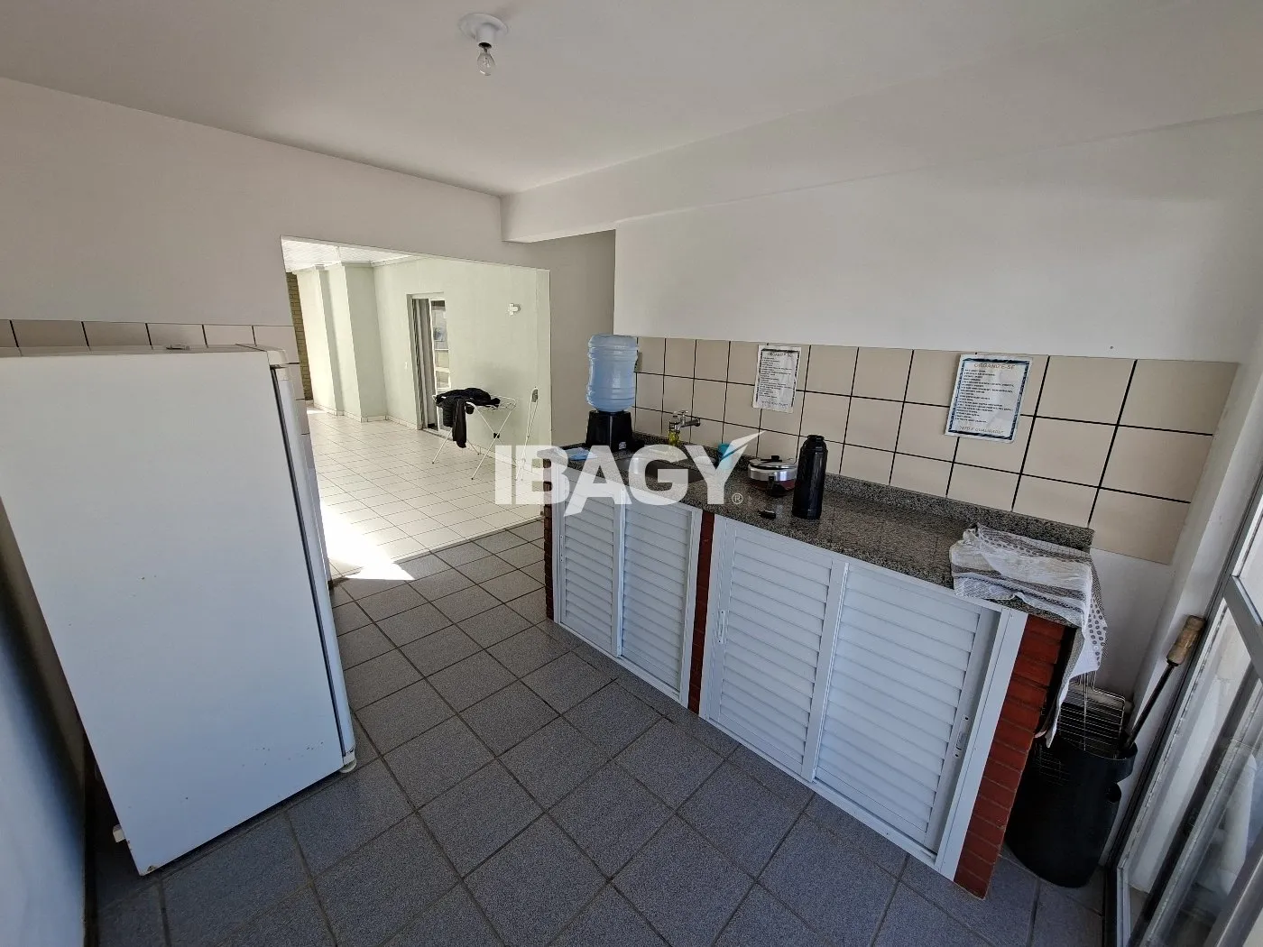 3-bedroom apartment with a home office — photo 2