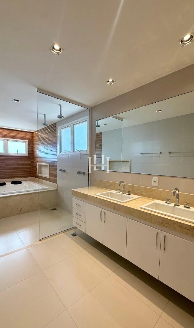 Furnished house with 4 en-suite bedrooms and open kitchen — photo 7