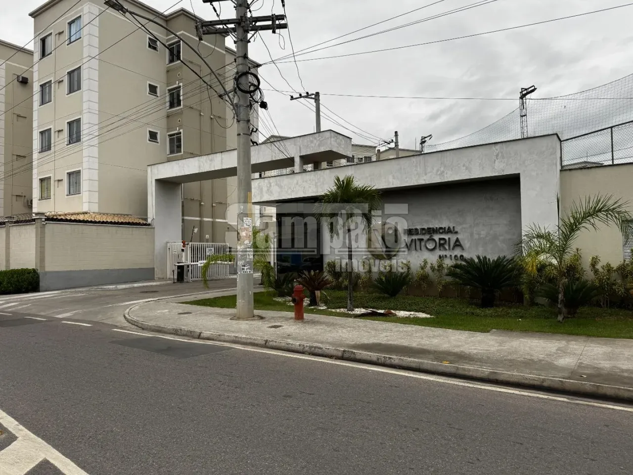 Apartamento com 2 quartos e 1 banheiro, piso de madeira — photo 8
