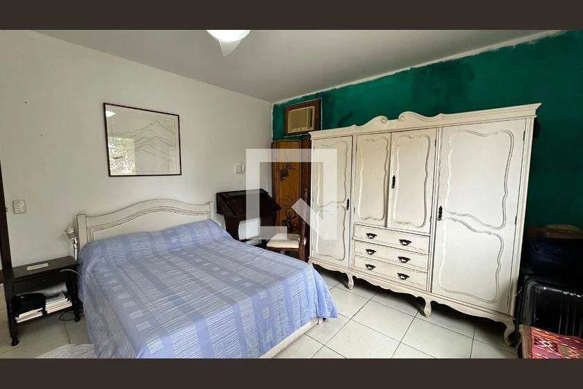 Casa com 5 quartos e cozinha aberta de 300 m² — photo 31