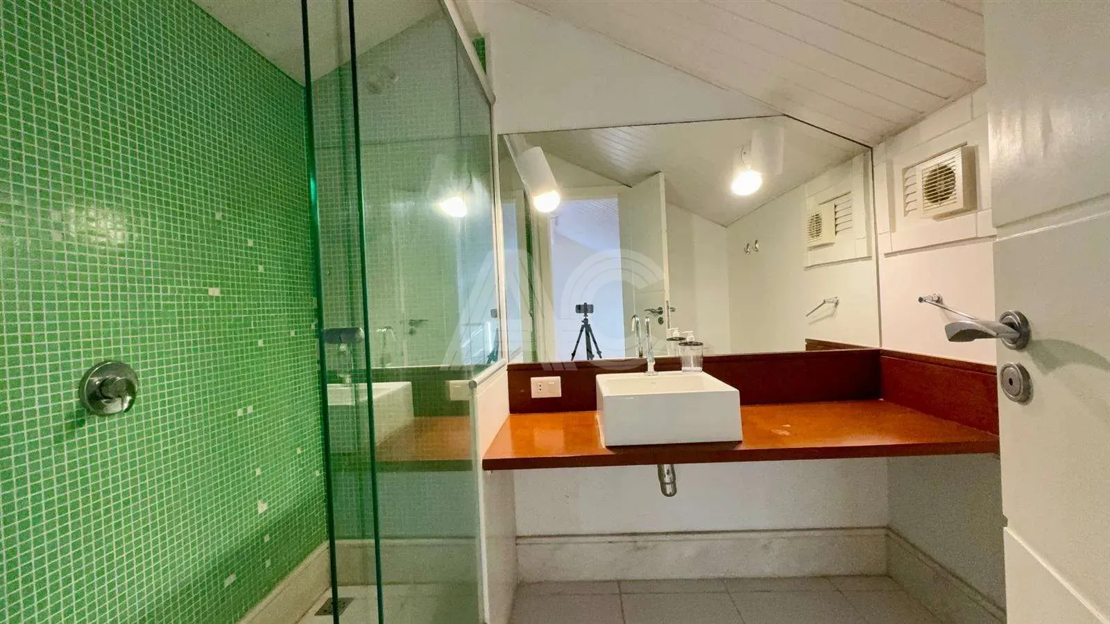 Casa em condomínio com 4 suítes e jardim privativo — photo 37