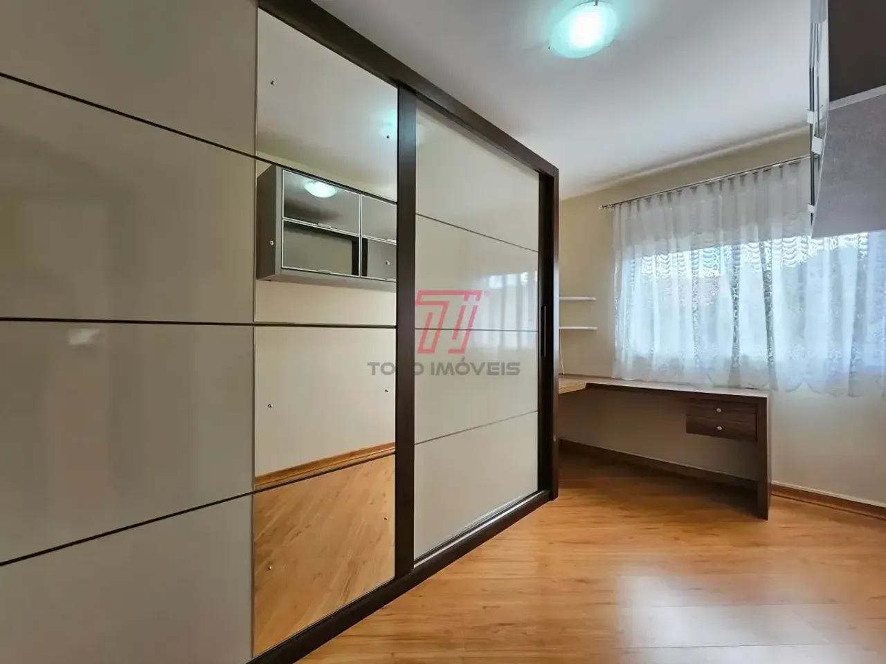 Квартира з 3 спальнями 98 м² і балконом — photo 12