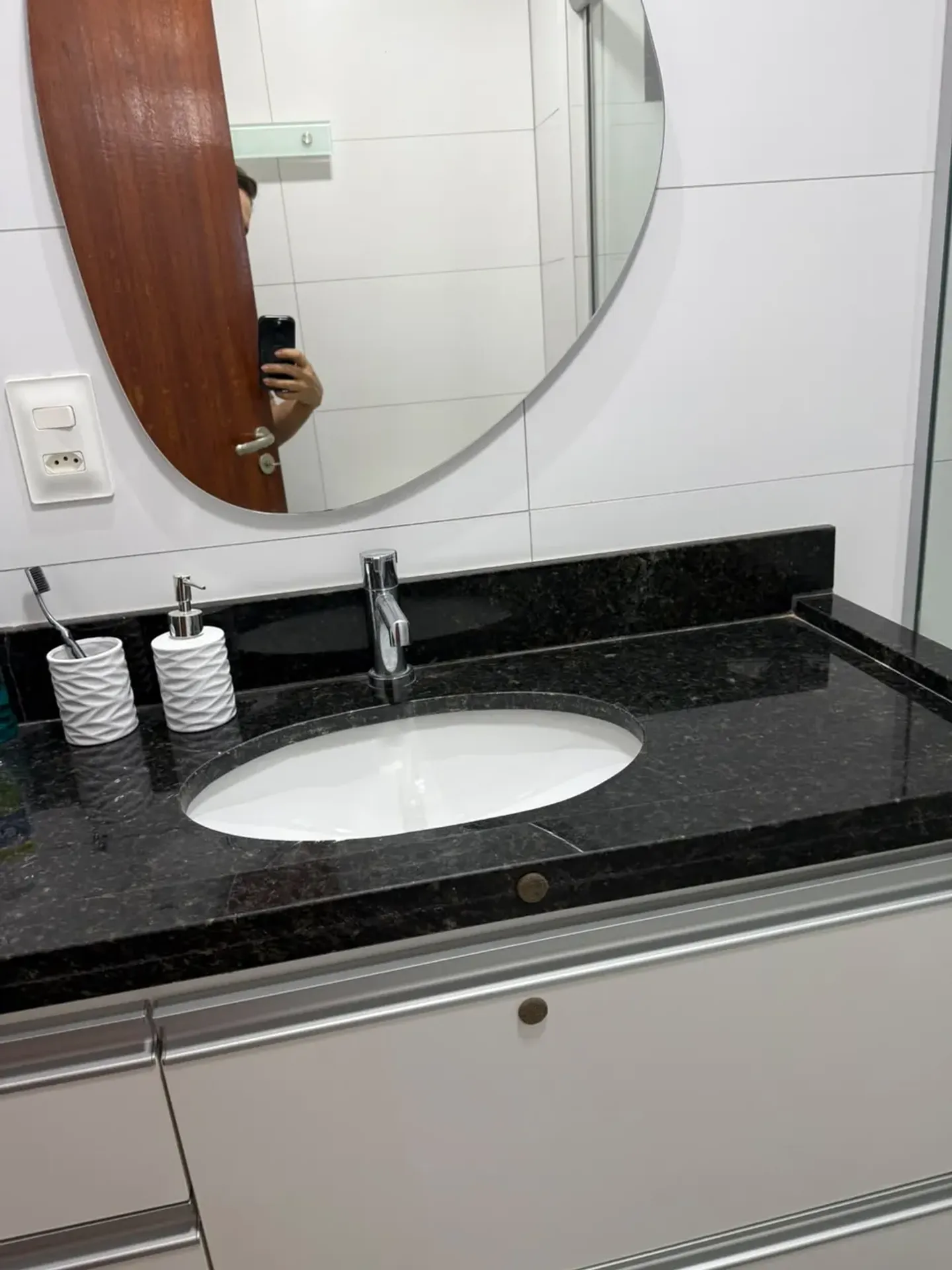 Furnished apartment on the 6th floor with open kitchen — photo 7