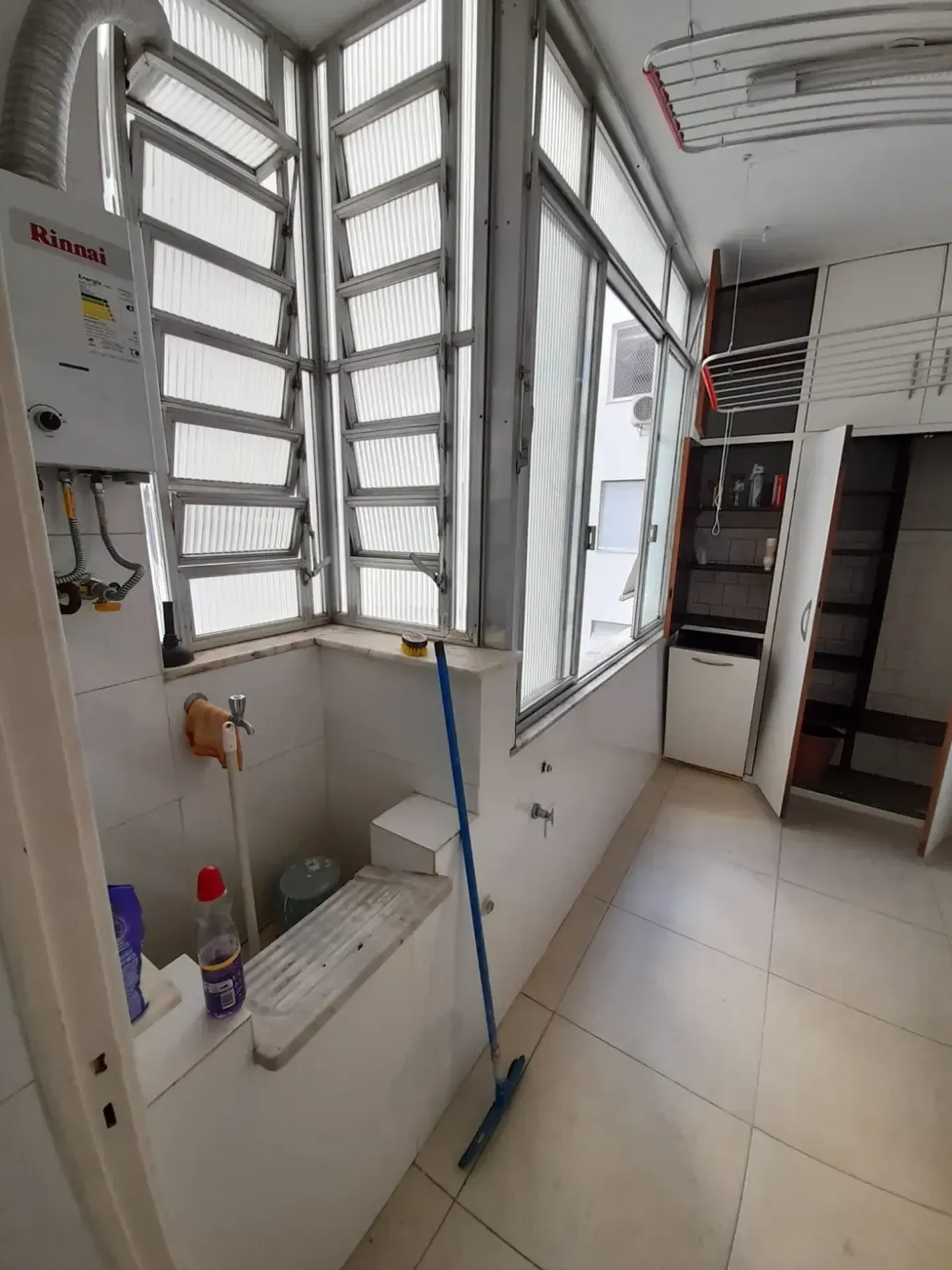 Rental apartment with 3 bedrooms and 2 suites — photo 12