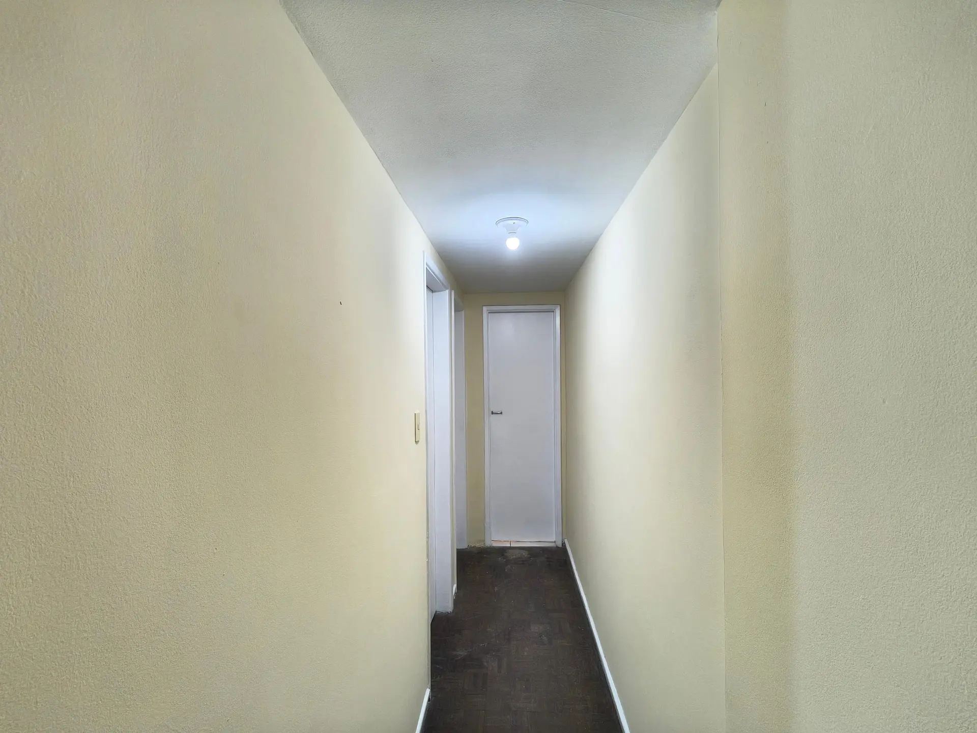 Apartment, 56 m², with wood or laminate floors — photo 16